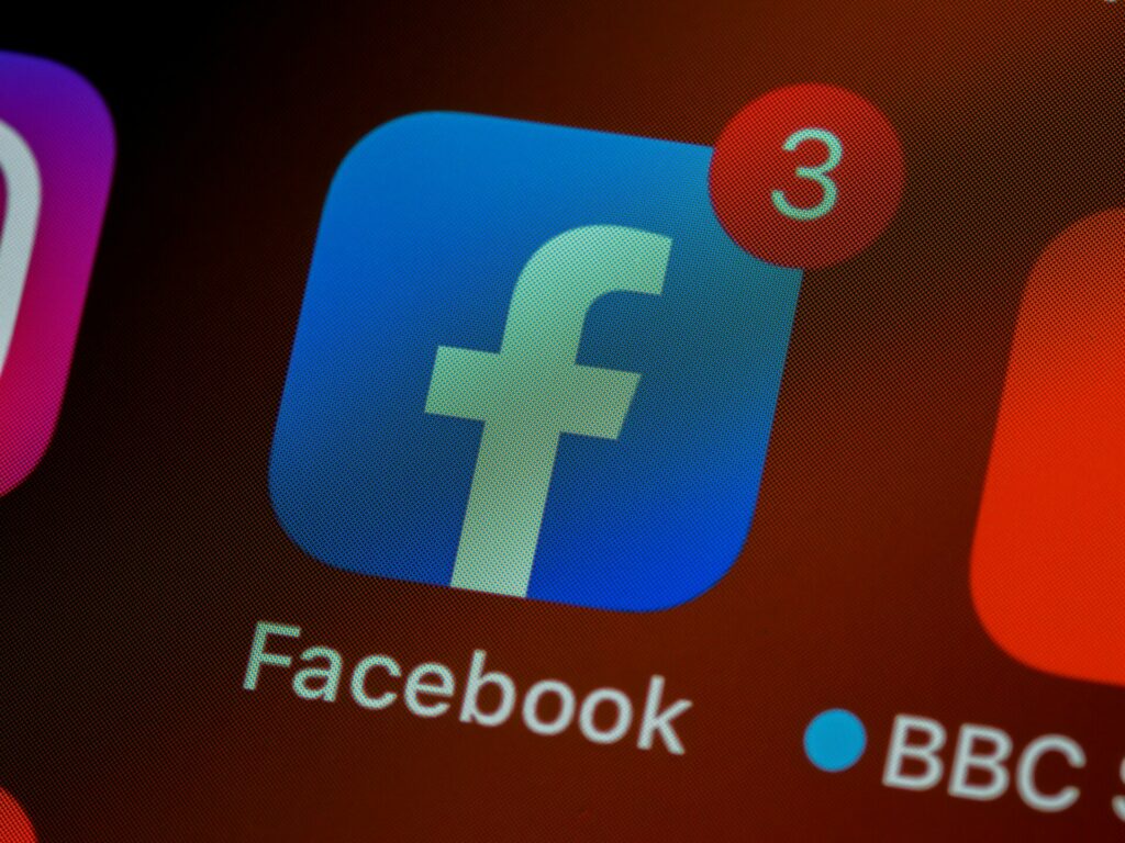 Facebook Users: Get Your Share of 725 Million
